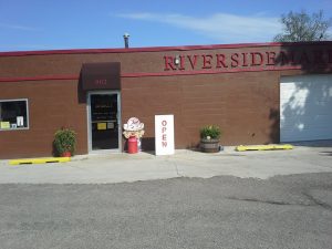 Riverside Market storefront