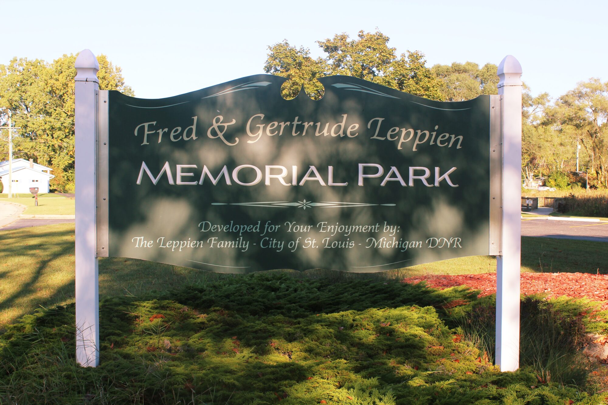 Fred and Gertrude Leppien Memorial Park entrance sign